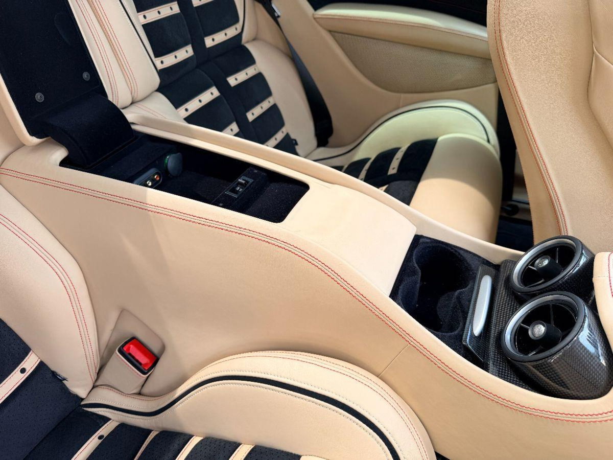 Ferrari FF Coupé FF DCT (17)