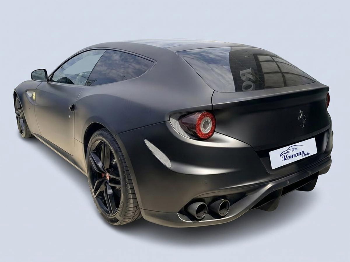 Ferrari FF Coupé FF DCT (4)