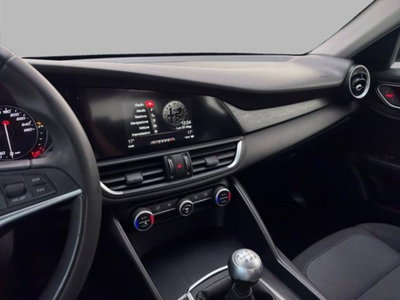 Alfa Romeo Giulia 2.2 Turbodiesel 150 CV AT8 Super (10)