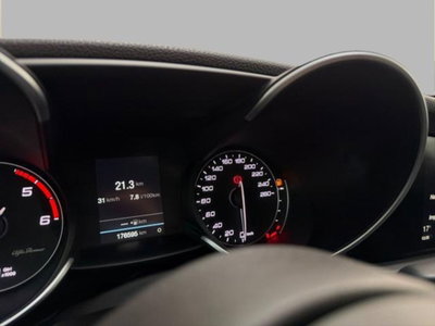 Alfa Romeo Giulia 2.2 Turbodiesel 150 CV AT8 Super (9)
