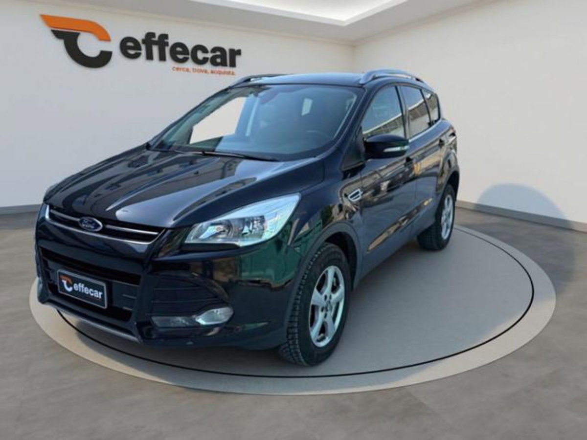 Ford Kuga 2.0 TDCI 140 CV 4WD Titanium