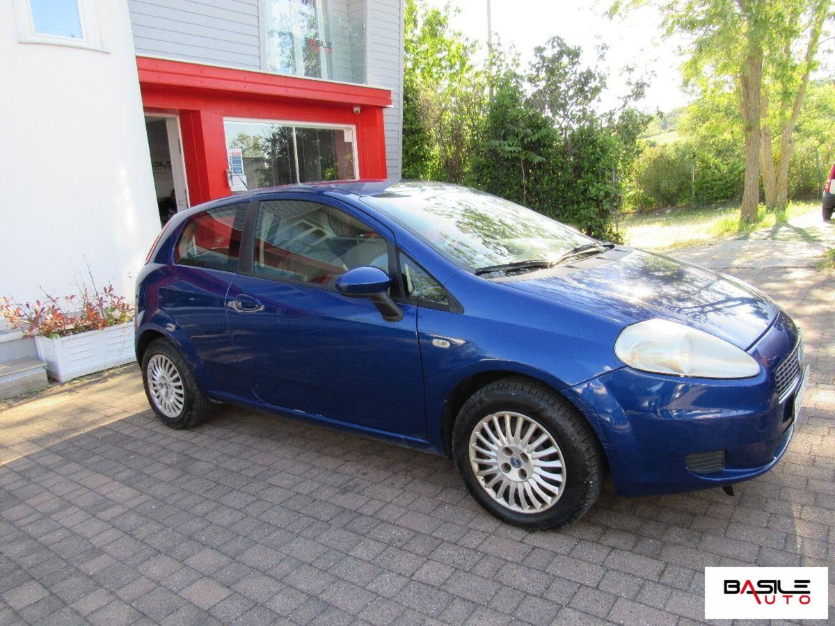 Fiat Grande Punto 1.3 MJT 75 CV 3 porte Active (3)