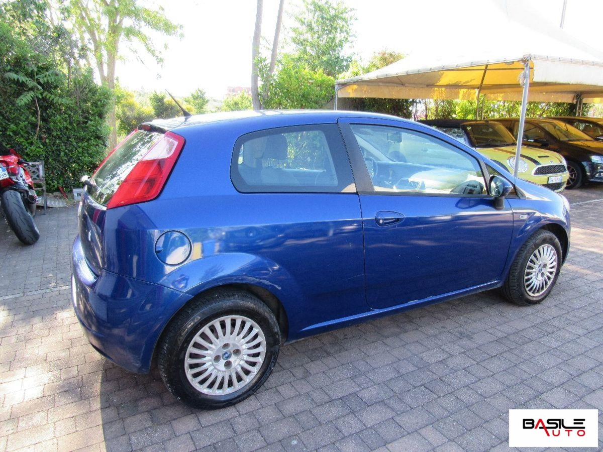 Fiat Grande Punto 1.3 MJT 75 CV 3 porte Active (5)