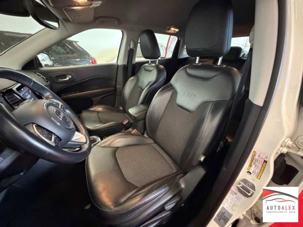 Jeep Compass 2.0 Multijet II 4WD Limited (8)