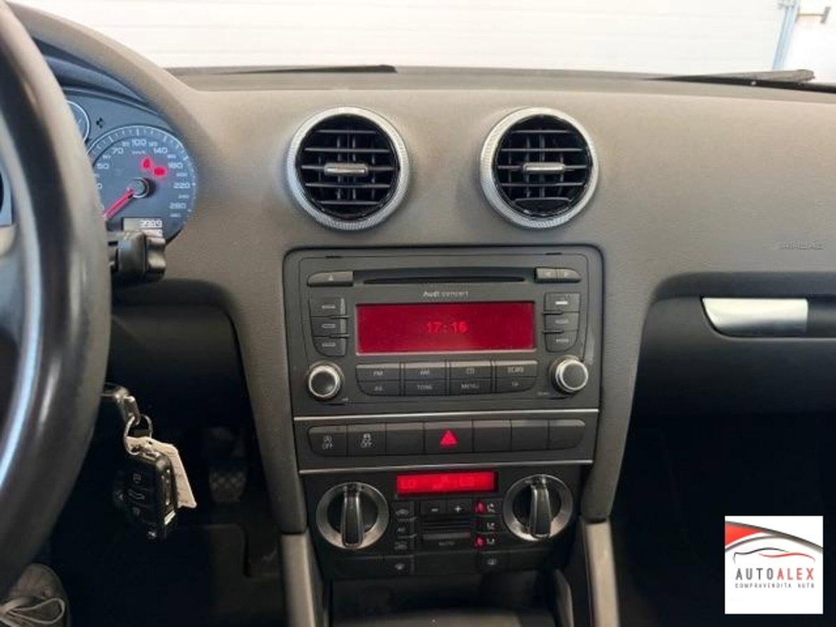 Audi A3 Sportback 1.6 TDI Attraction (12)