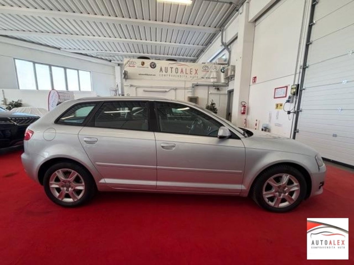 Audi A3 Sportback 1.6 TDI Attraction (14)