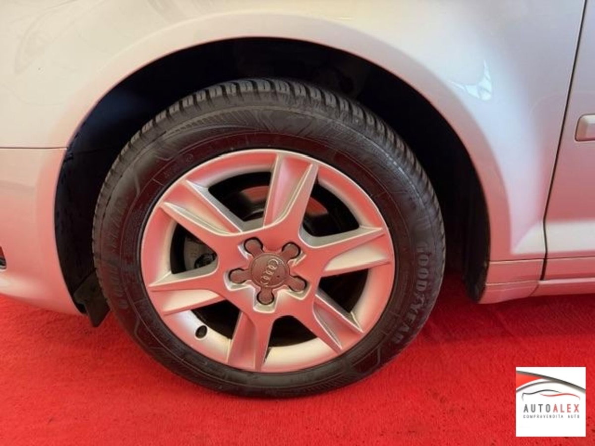 Audi A3 Sportback 1.6 TDI Attraction (16)