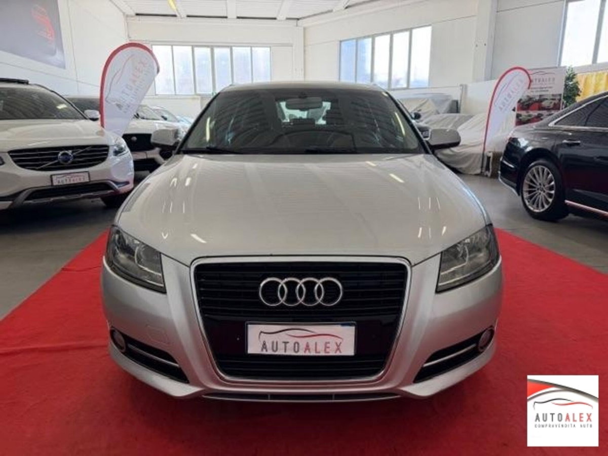 Audi A3 Sportback 1.6 TDI Attraction (2)