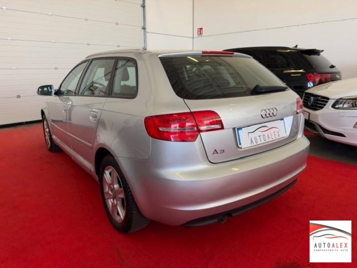Audi A3 Sportback 1.6 TDI Attraction (6)