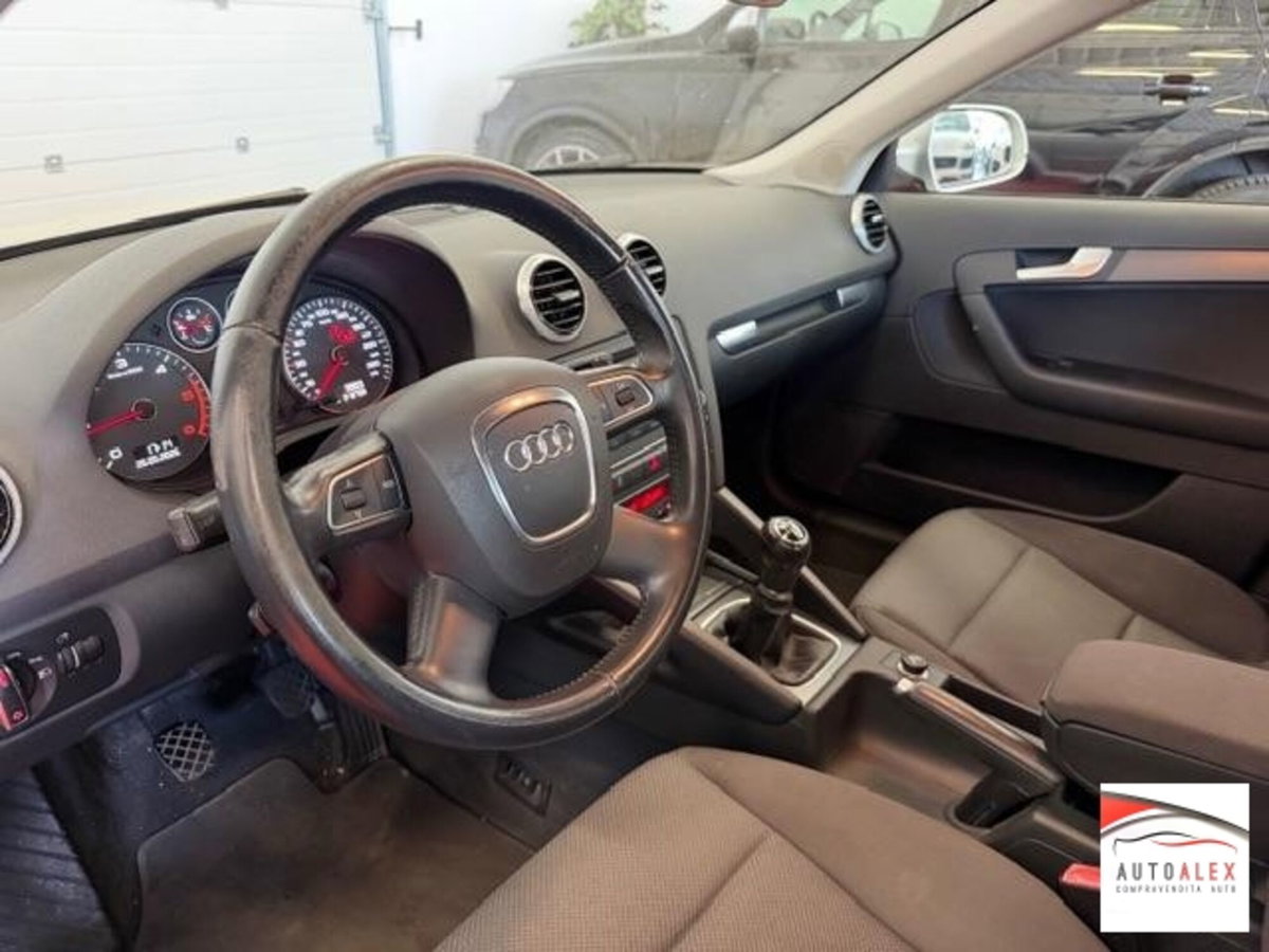 Audi A3 Sportback 1.6 TDI Attraction (7)