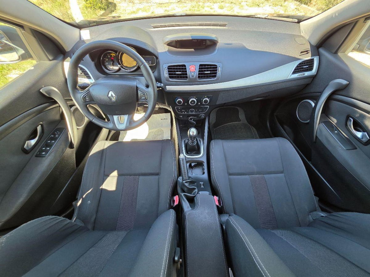 Renault Mégane SporTour 1.5 dCi 110CV SporTour Attractive (10)
