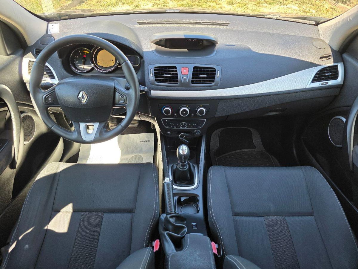 Renault Mégane SporTour 1.5 dCi 110CV SporTour Attractive (12)