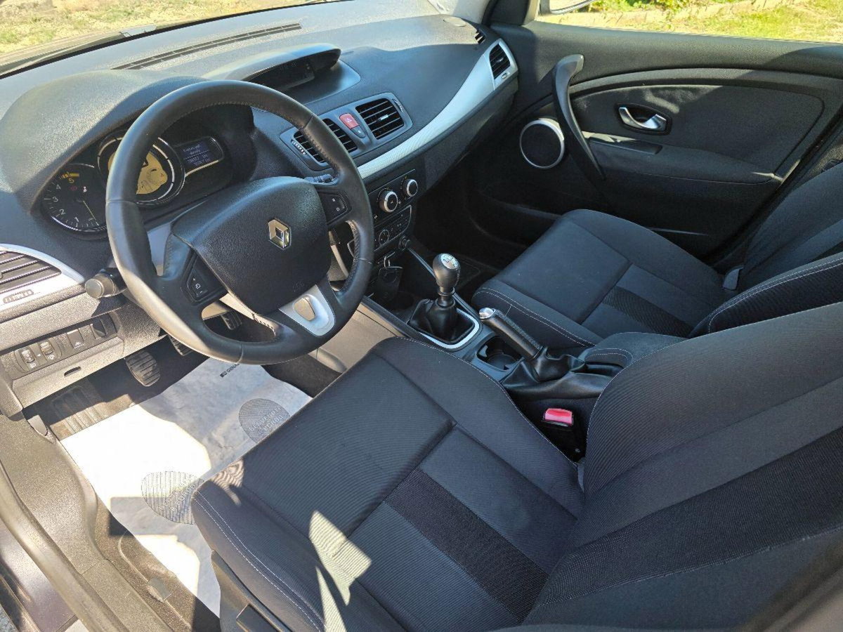 Renault Mégane SporTour 1.5 dCi 110CV SporTour Attractive (15)