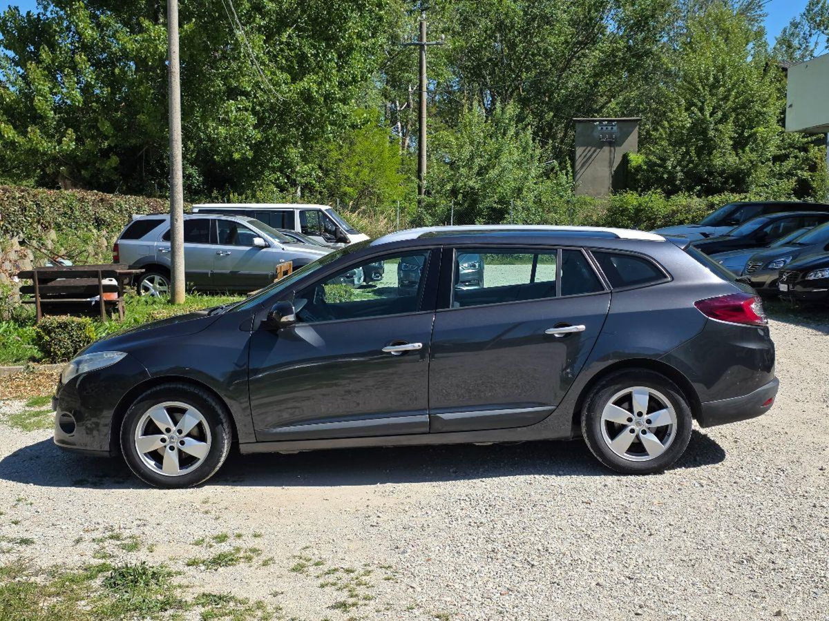 Renault Mégane SporTour 1.5 dCi 110CV SporTour Attractive (3)