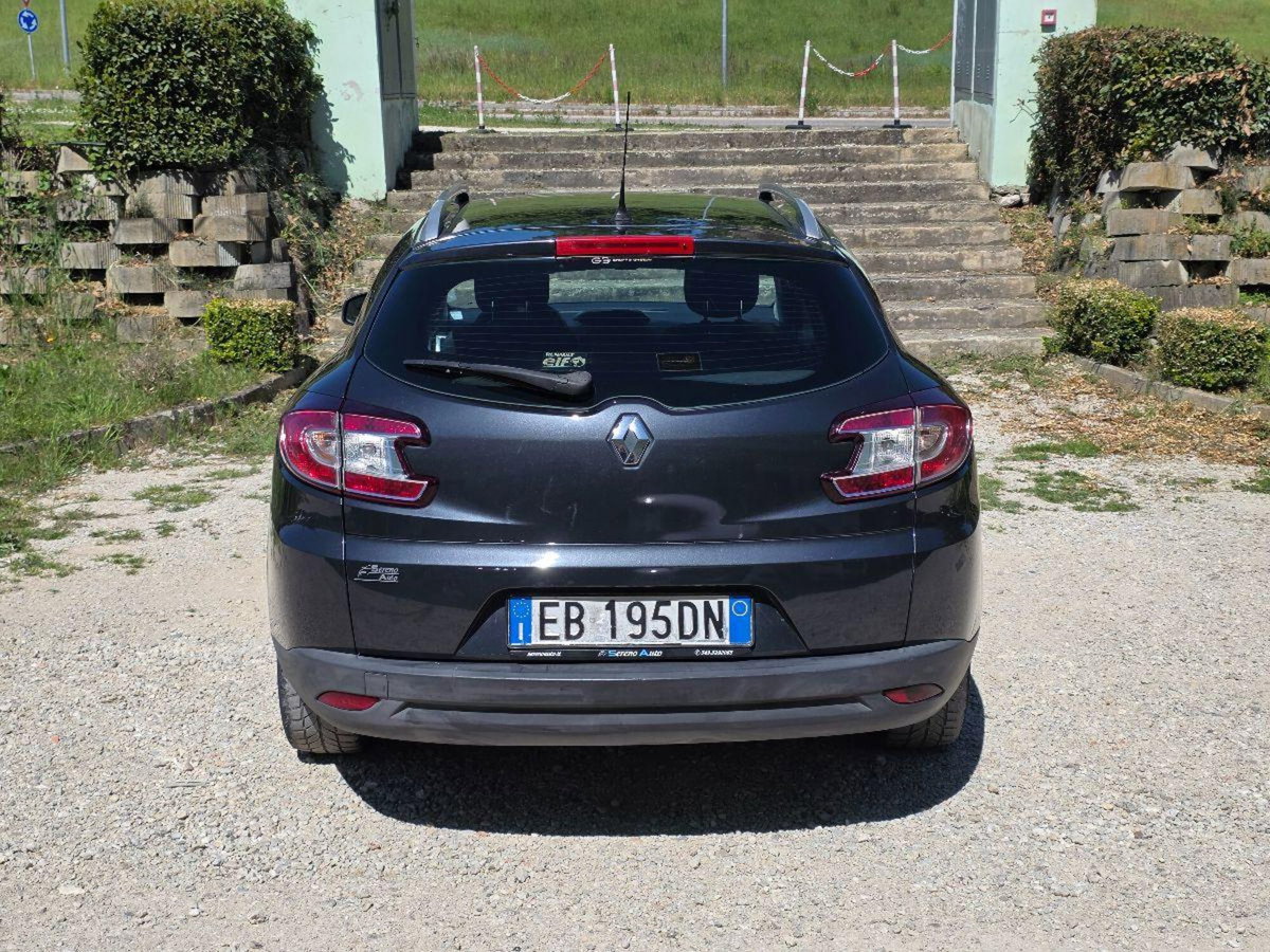 Renault Mégane SporTour 1.5 dCi 110CV SporTour Attractive (5)