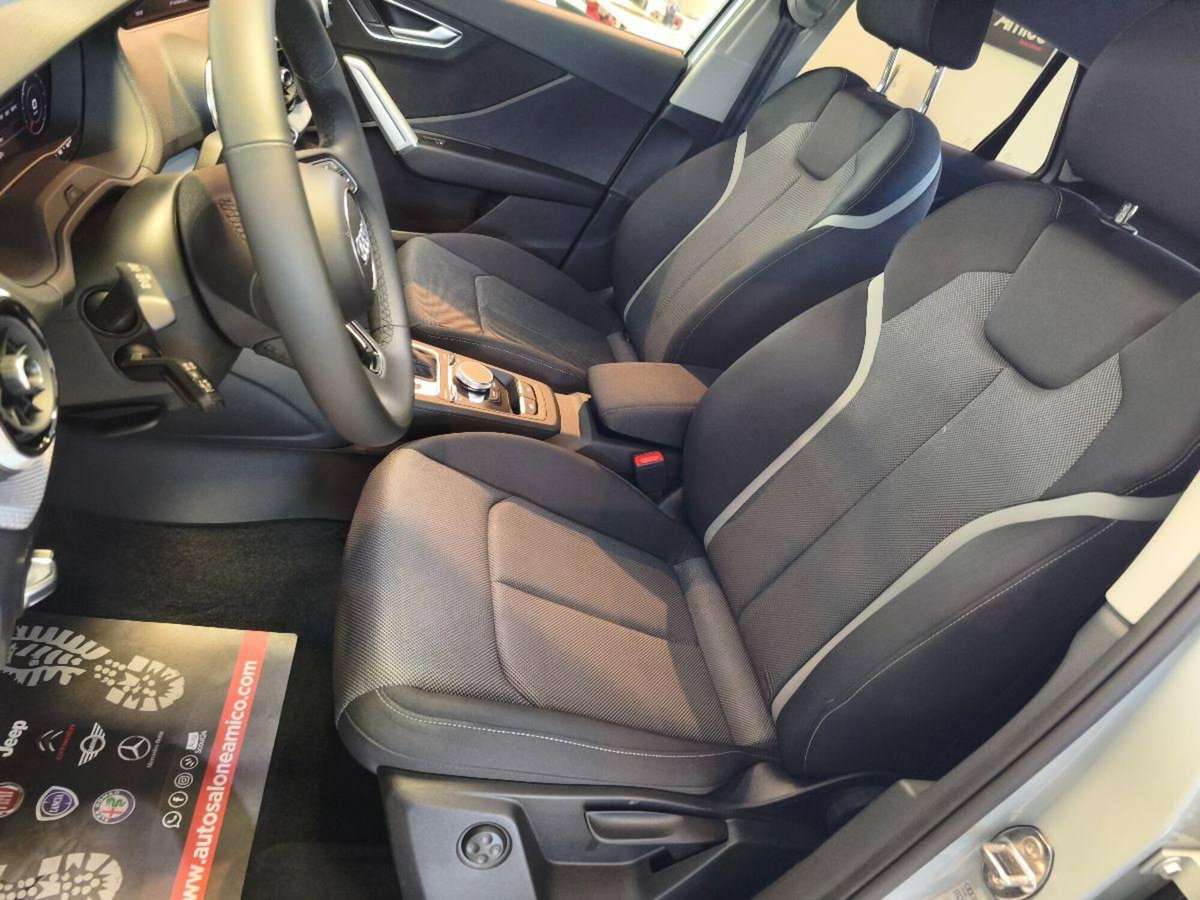 Audi Q2 Q2 30 TDI S tronic Identity Black (12)