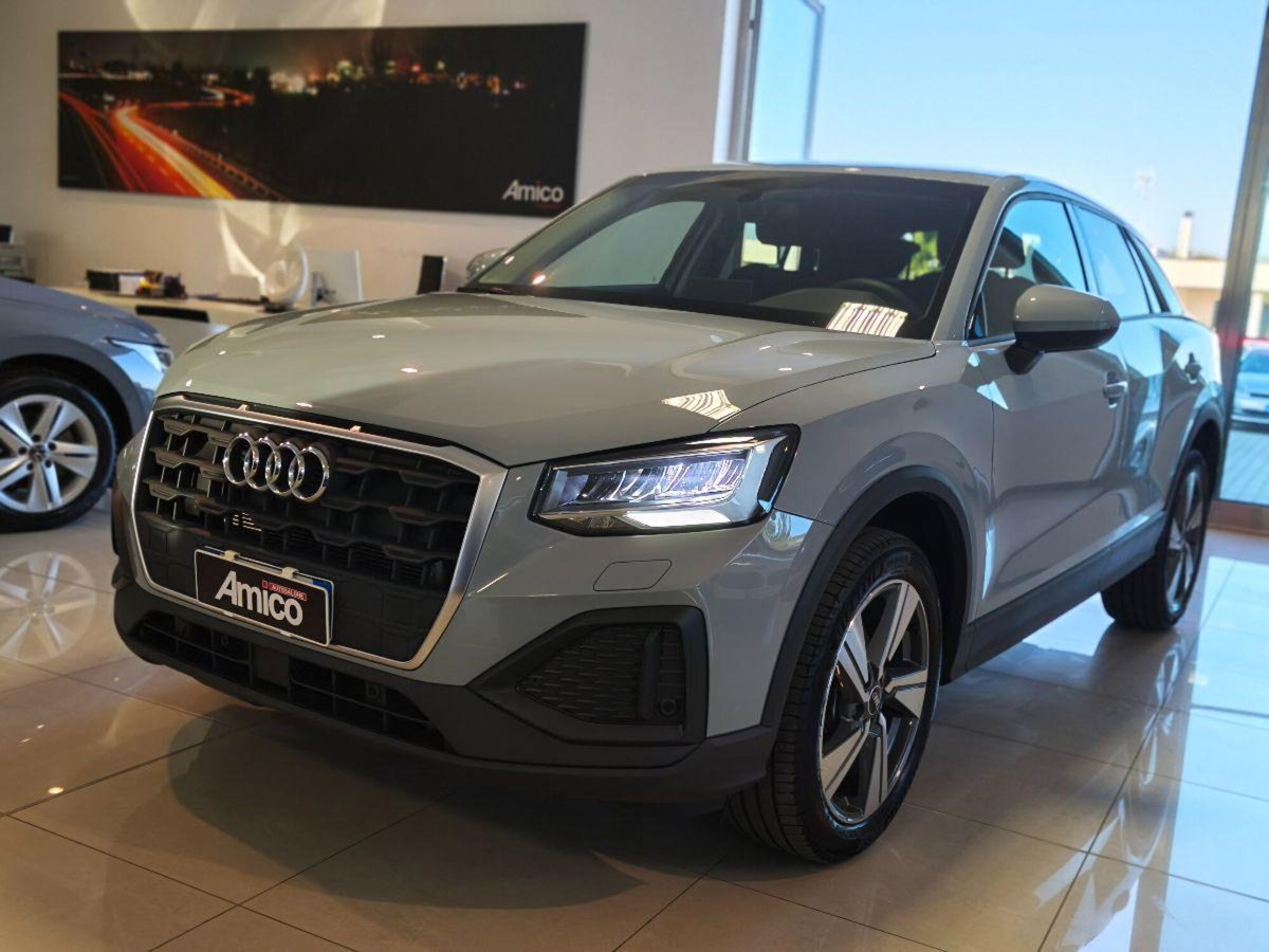 Audi Q2 Q2 30 TDI S tronic Identity Black (2)