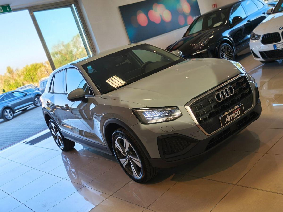 Audi Q2 Q2 30 TDI S tronic Identity Black (4)