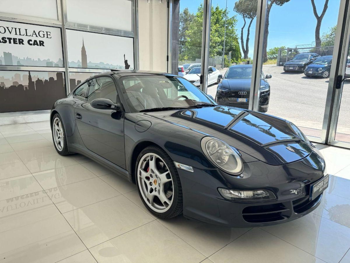 Porsche 911 Coupé Carrera 4S (3)