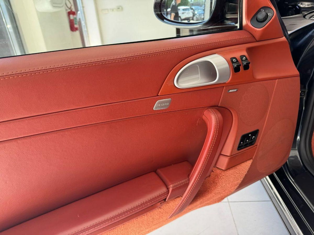 Porsche 911 Coupé Carrera 4S (8)