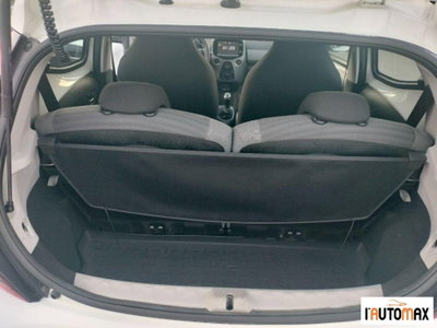 Toyota Aygo Connect 1.0 VVT-i 72 CV 5 porte x-cool (12)