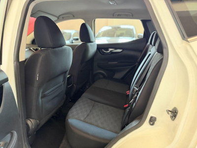 Nissan Qashqai 1.2 DIG-T Tekna (10)