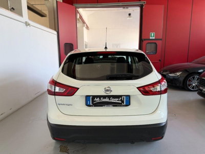 Nissan Qashqai 1.2 DIG-T Tekna (11)