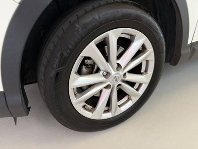 Nissan Qashqai 1.2 DIG-T Tekna (6)