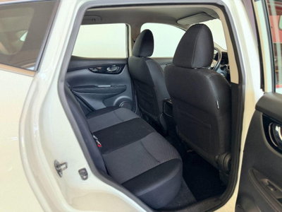 Nissan Qashqai 1.2 DIG-T Tekna (9)