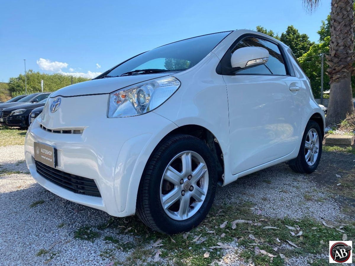 Toyota iQ 1.0 (2)