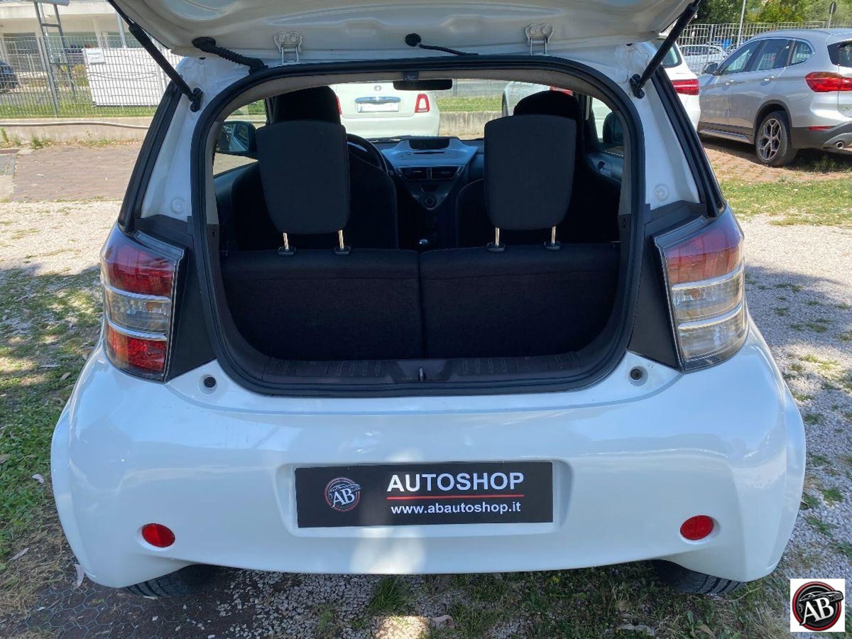 Toyota iQ 1.0 (7)