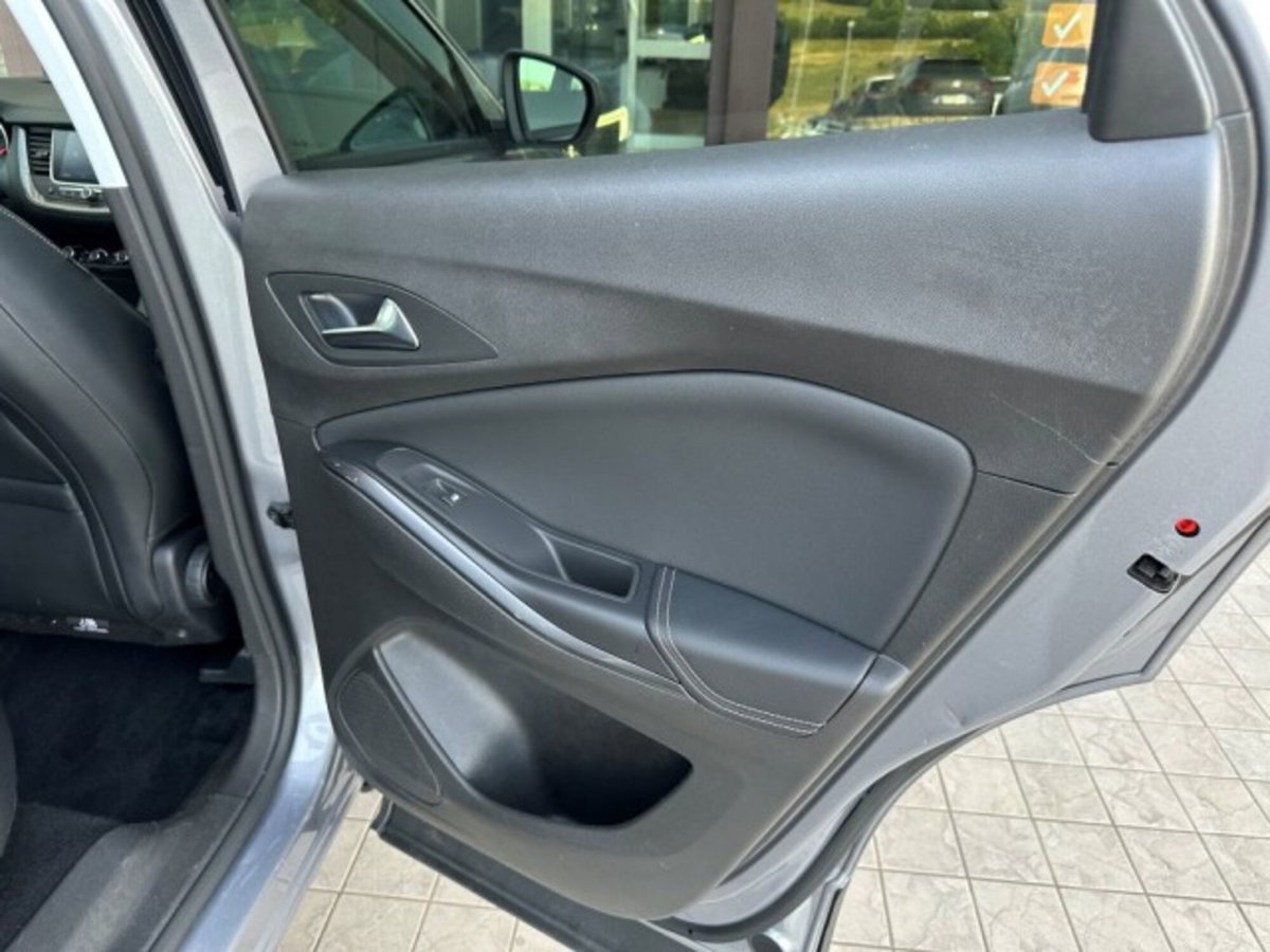 Opel Grandland X 1.6 diesel Ecotec Start&Stop Innovation (17)