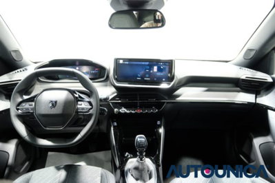 Peugeot 2008 PureTech 100 S&S Allure (10)