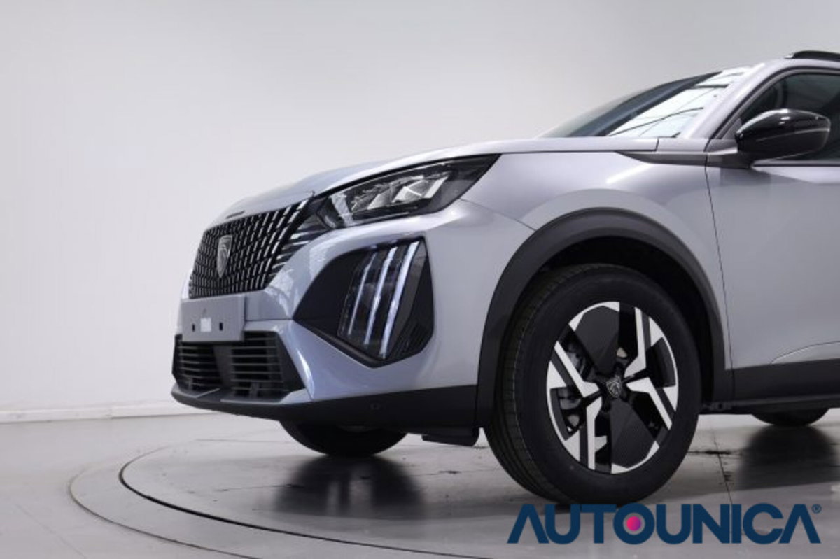 Peugeot 2008 PureTech 100 S&S Allure (10)