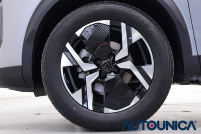 Peugeot 2008 PureTech 100 S&S Allure (13)