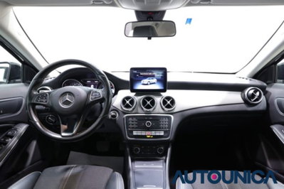 Mercedes-Benz GLA SUV 200 d Automatic Sport (10)