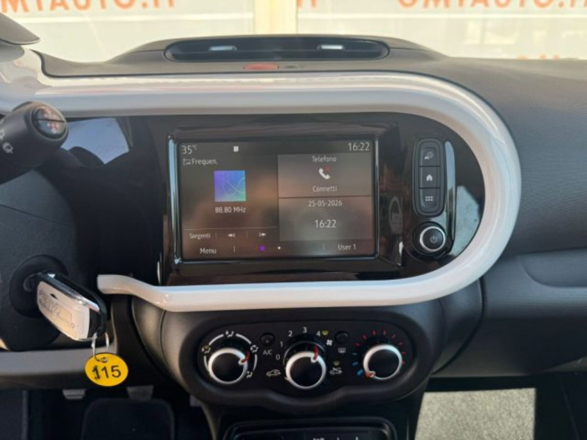 Renault Twingo SCe Stop&Start Intens (13)