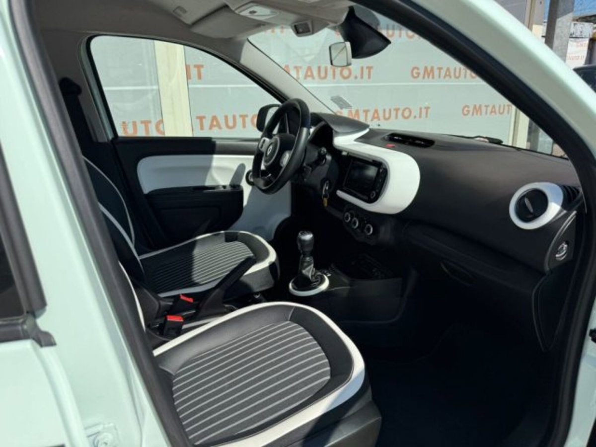 Renault Twingo SCe Stop&Start Intens (17)