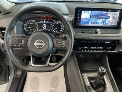 Nissan Qashqai 1.3 mhev Acenta 2wd 140cv (2)