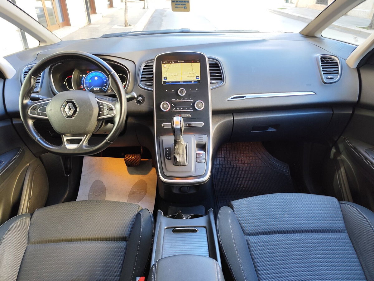 Renault Scenic E-Tech Electric 1.5 dCi 110CV EDC Energy (18)