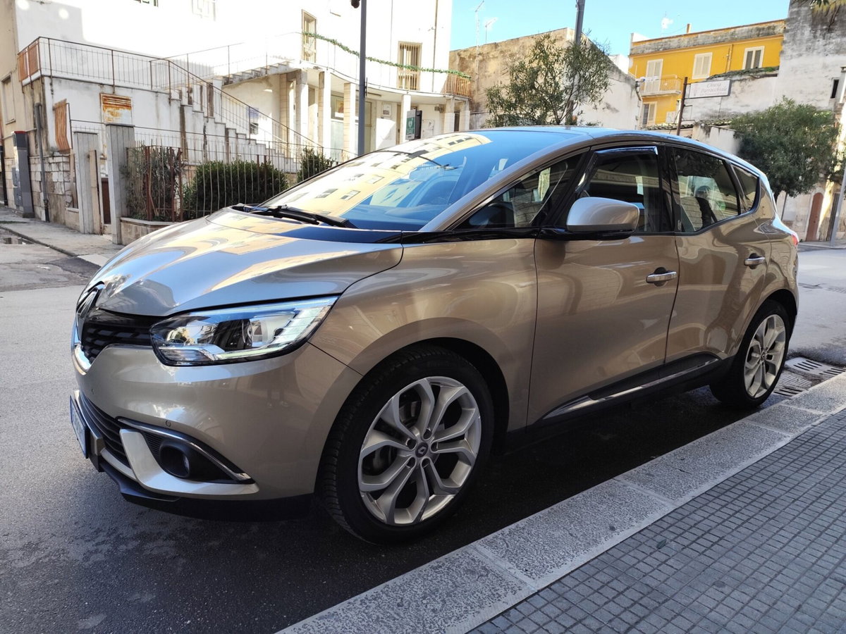 Renault Scenic E-Tech Electric 1.5 dCi 110CV EDC Energy (4)