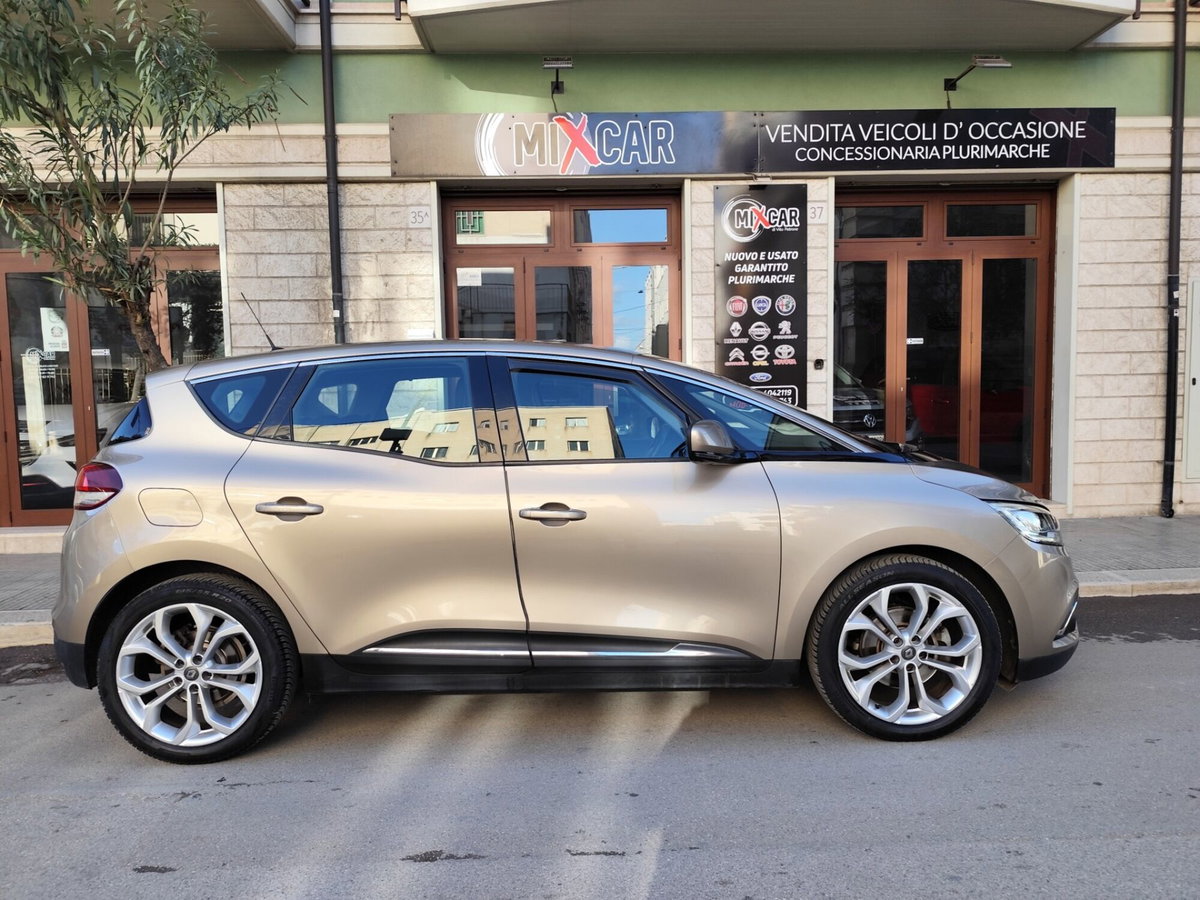 Renault Scenic E-Tech Electric 1.5 dCi 110CV EDC Energy (7)