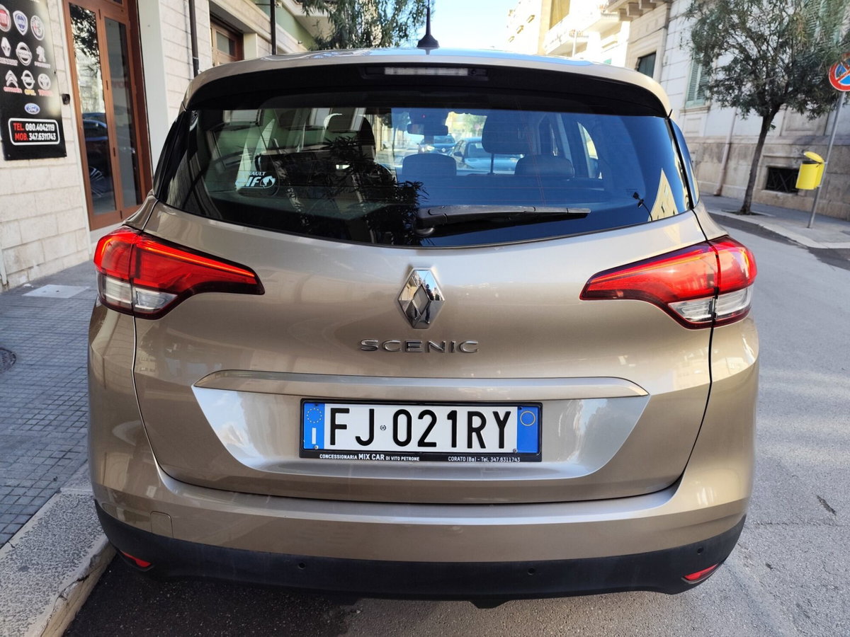 Renault Scenic E-Tech Electric 1.5 dCi 110CV EDC Energy (8)
