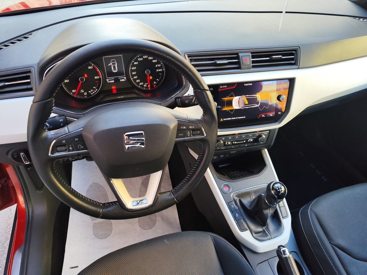 SEAT Arona 1.6 TDI 95 CV DSG XCELLENCE (16)