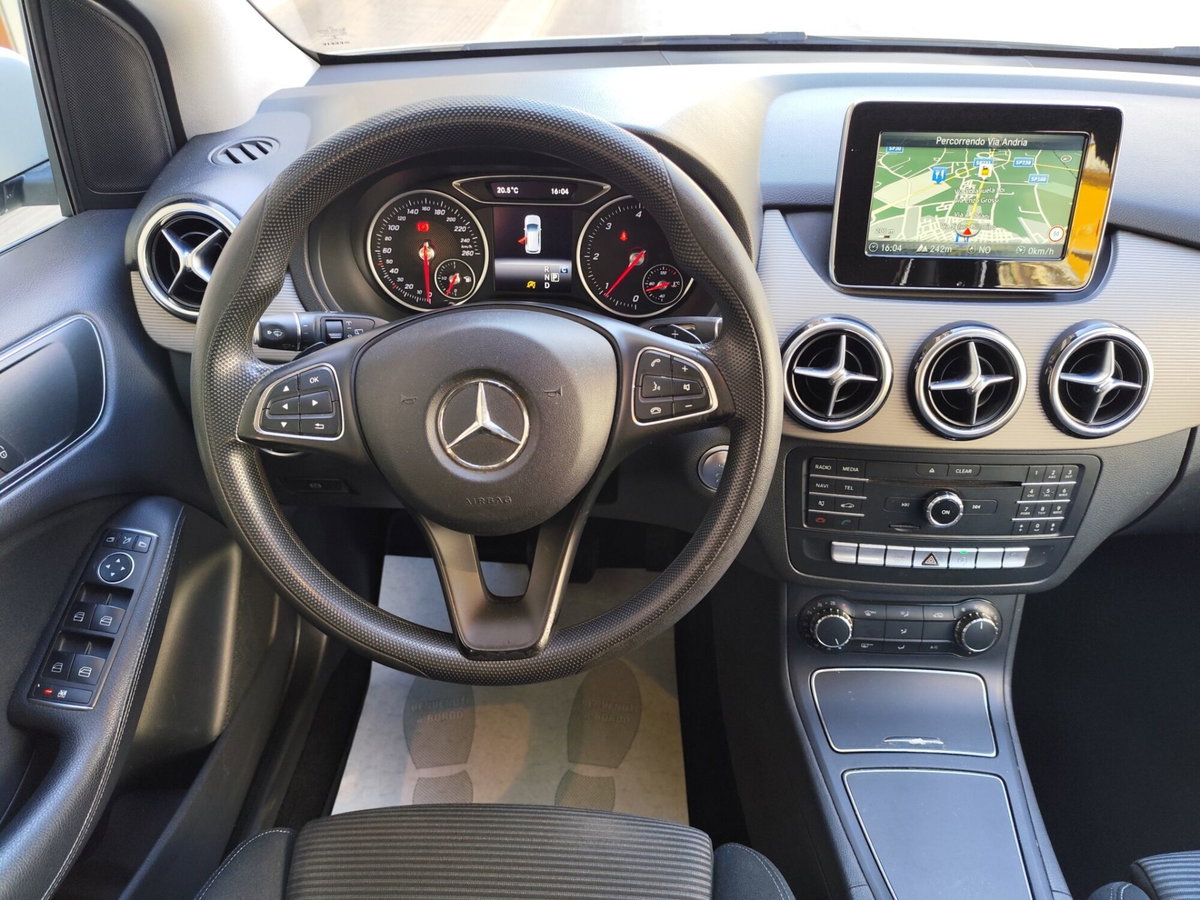 Mercedes-Benz Classe B 180 d Executive (16)