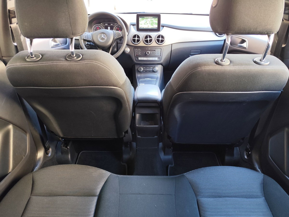 Mercedes-Benz Classe B 180 d Executive (19)