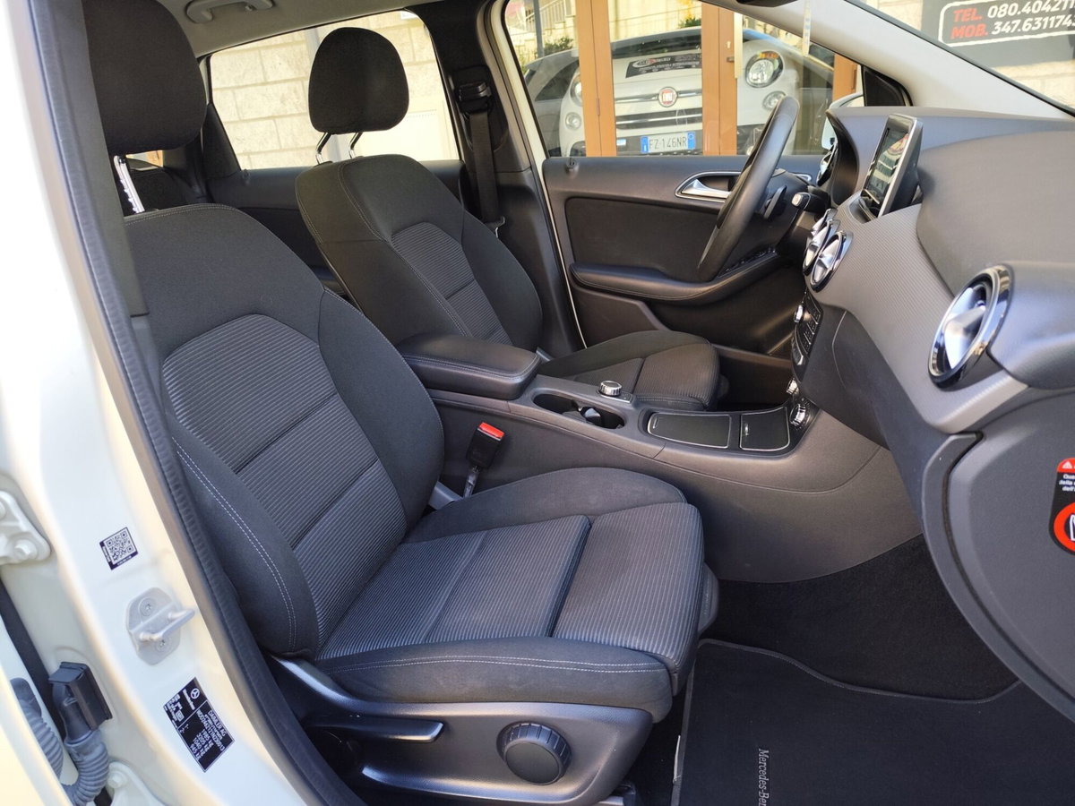 Mercedes-Benz Classe B 180 d Executive (20)