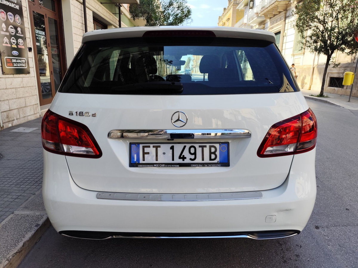 Mercedes-Benz Classe B 180 d Executive (9)