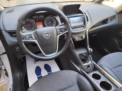 Opel Zafira Tourer 2.0 CDTi 130CV Elective (14)