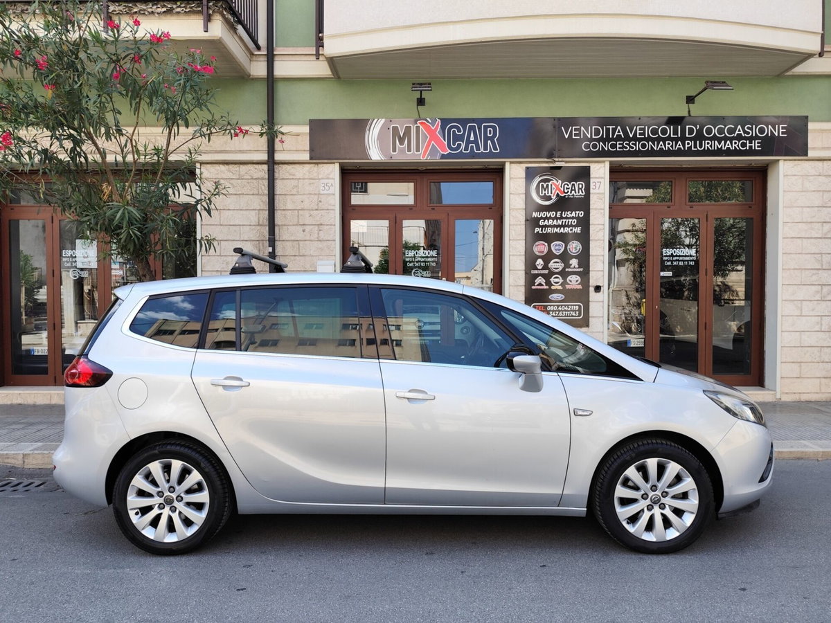 Opel Zafira Tourer 2.0 CDTi 130CV Cosmo (7)